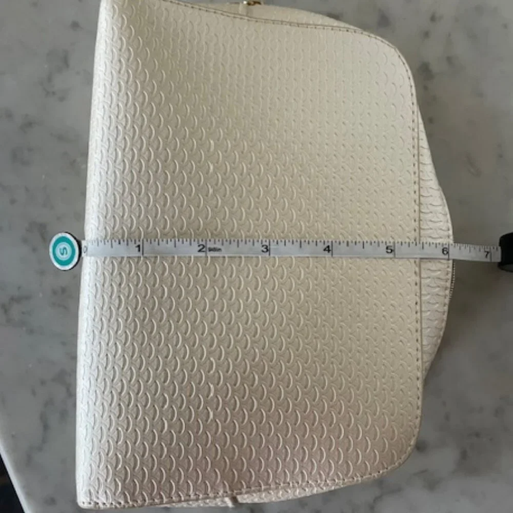 BVLGARI Parfums Pearl Scallop Print Cosmetics Make Up Clutch Bag NWOT